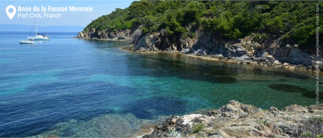 Vue sur l'Anse de la Fausse Monnaie, Port Cros