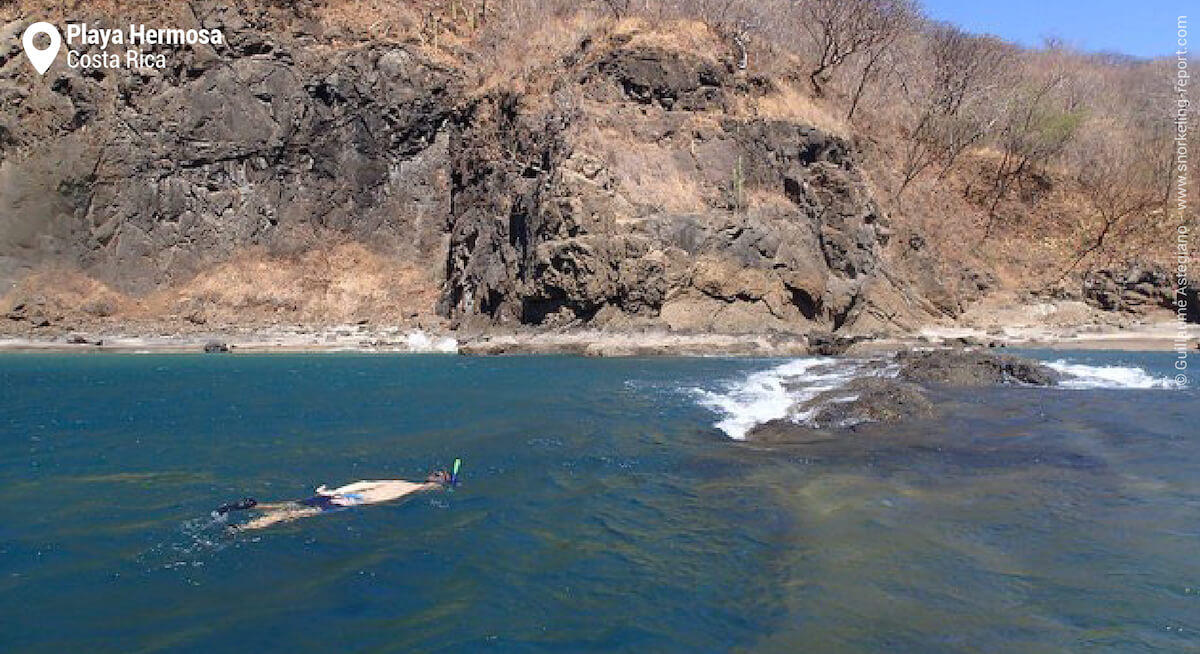 Snorkeler in Playa Hermosa