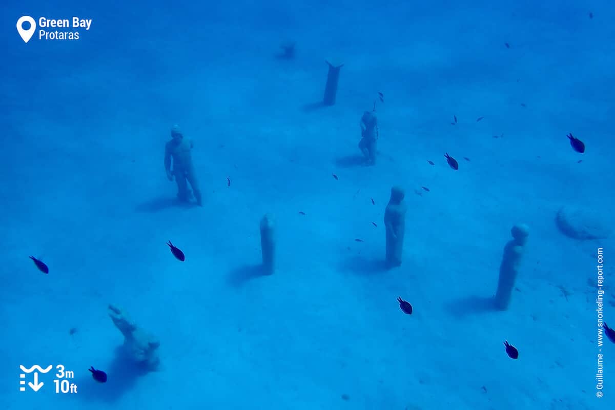 Underwater statues in Green Bay