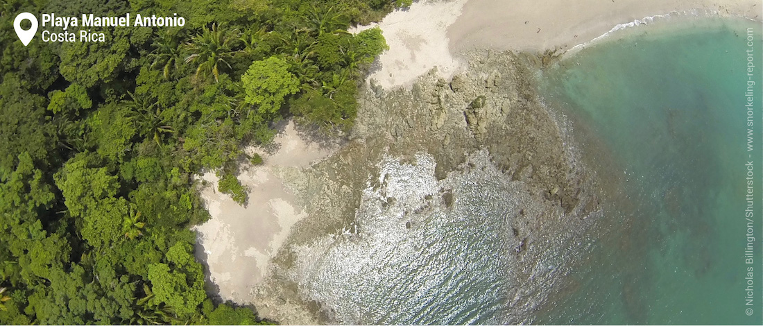 Vue aérienne de la zone de snorkeling de Playa Manuel Antonio