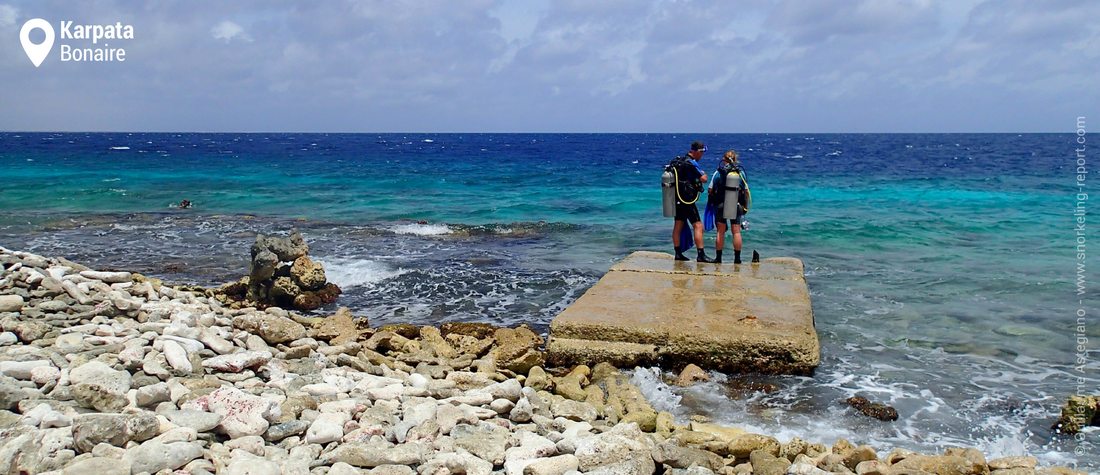 Plateforme de mise à l'eau du spot de snorkeling de Karpata