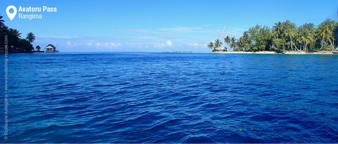 The Avatoru Pass, Rangiroa