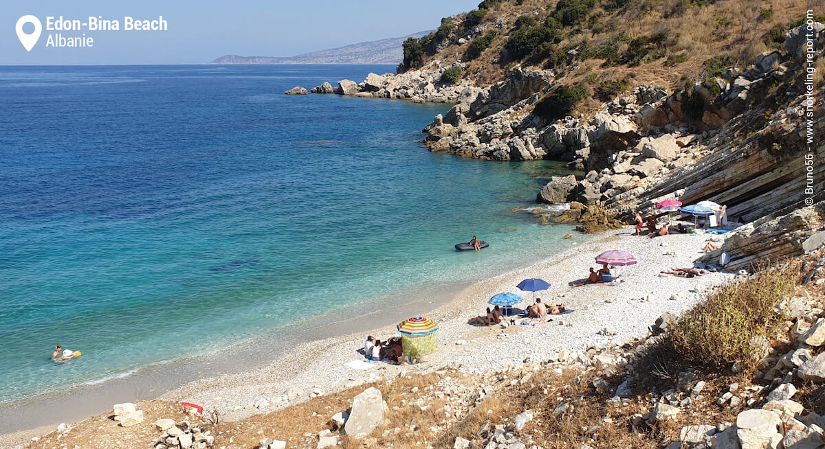 Vue sur la plage d'Edon-Bina, Albanie